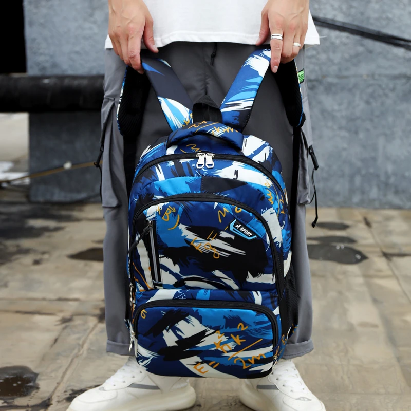 Casual large-capacity backpack with laptop compartment | Travel & business commuter bag