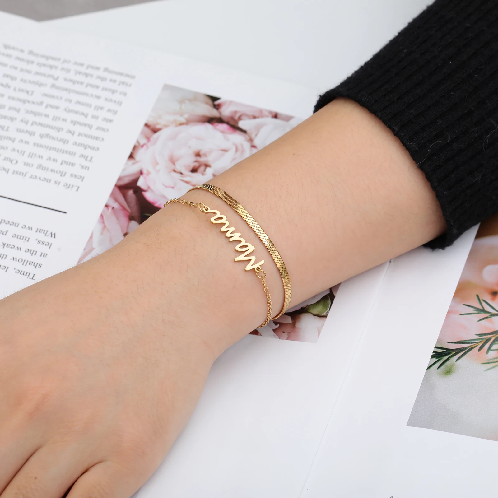 Bracelet en acier inoxydable doré "Mama" pour la fête des mères 6