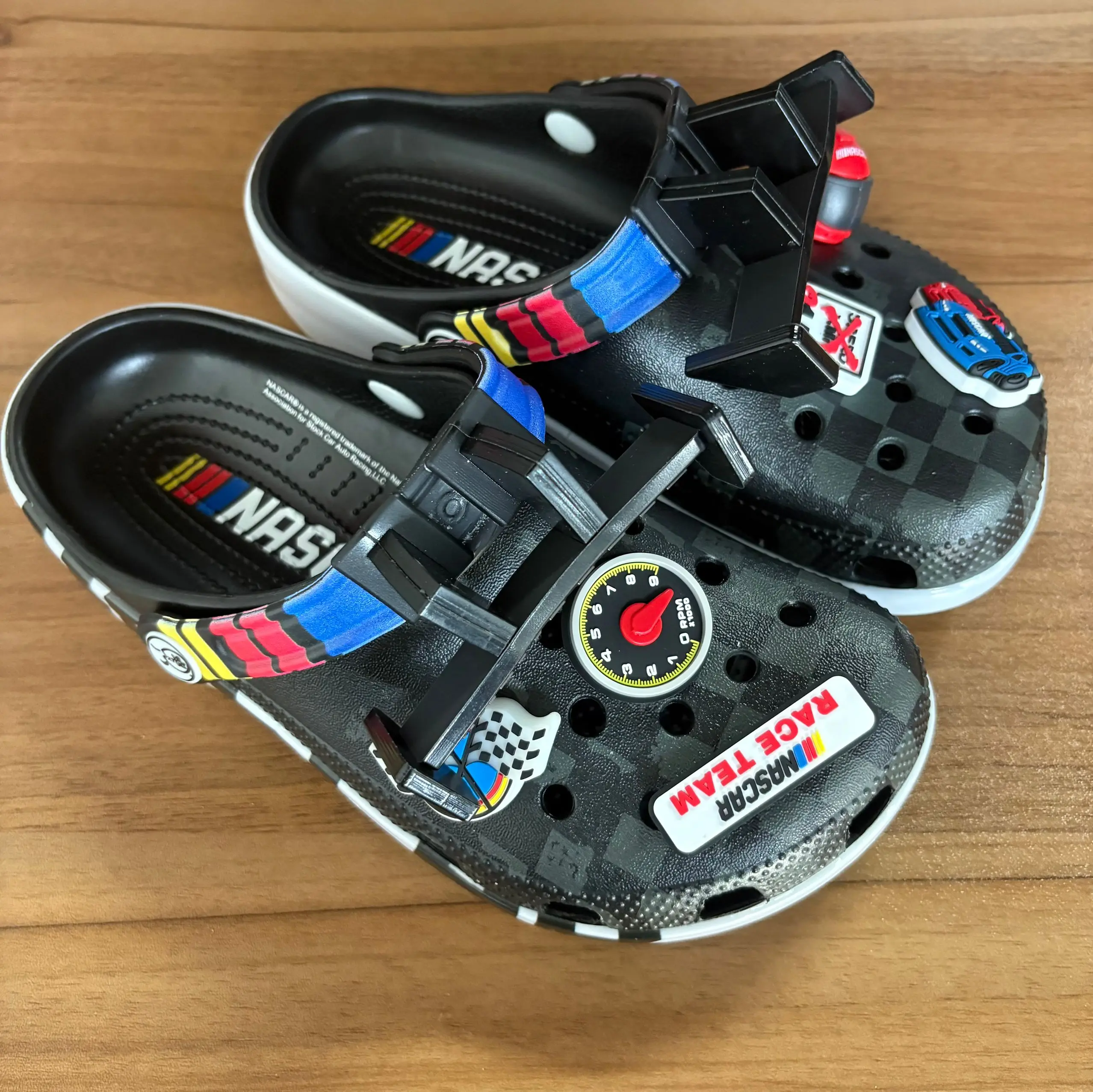 New Cartoon Cute Racing Car Croc-Style Holey Sandals Men's Breathable Jelly Garden EVA Beach Outdoor Casual Slippers Shoes
