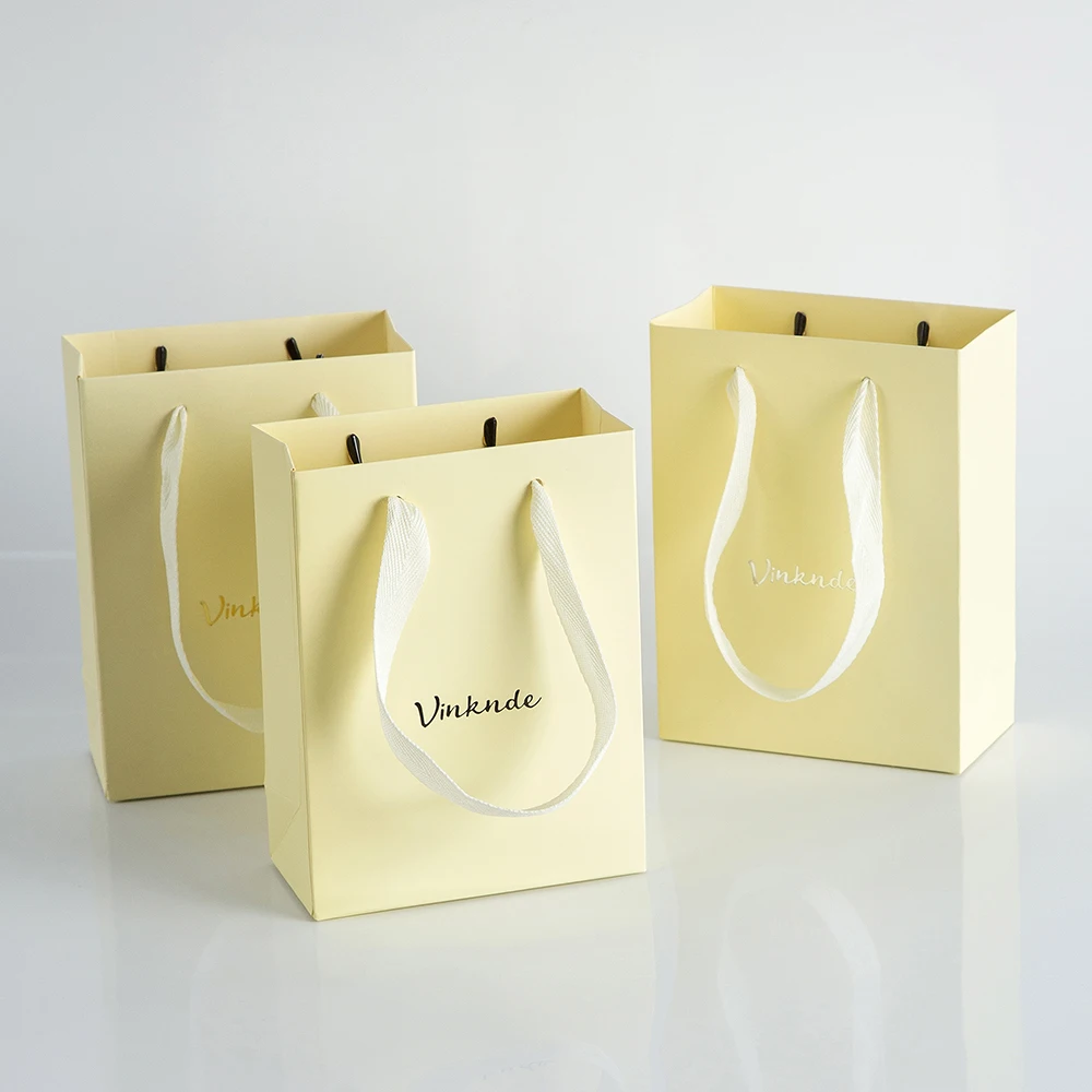 12x6x16cm Beige Cardboard Paper Bags with Handles Custom Logo 100 Bulk Shopping Retail Business Goody Tote Bag Wedding Party Bag custom retail promotion stackable free standing point of sale die cut grocery store corrugated cardboard box stand for toy