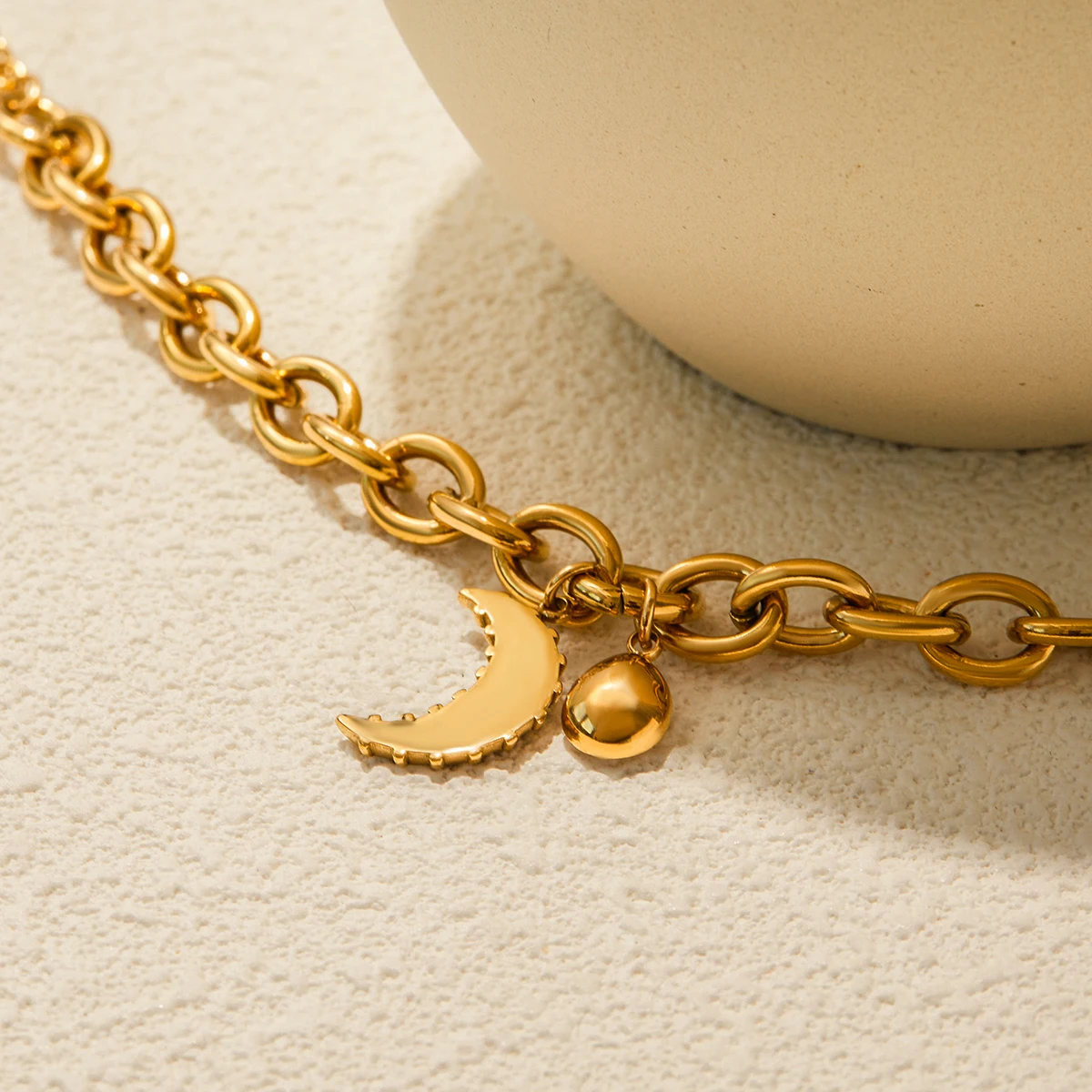 Uworld Minimalist 18K Gold Color Plated Stainless Steel Rhinestone Water Drop Pendant Black Oil Drop Moon Pendant Bracelet Women 4