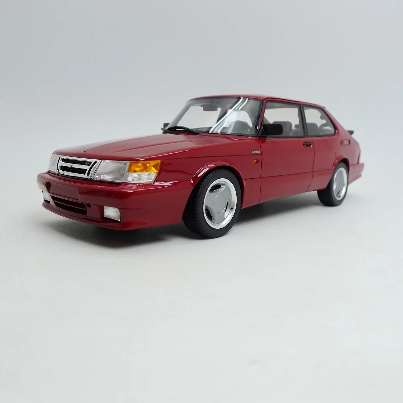 Miniature Saab 900 1/18 DNA Collectibles Turbo T16 Flux D'air Metallise