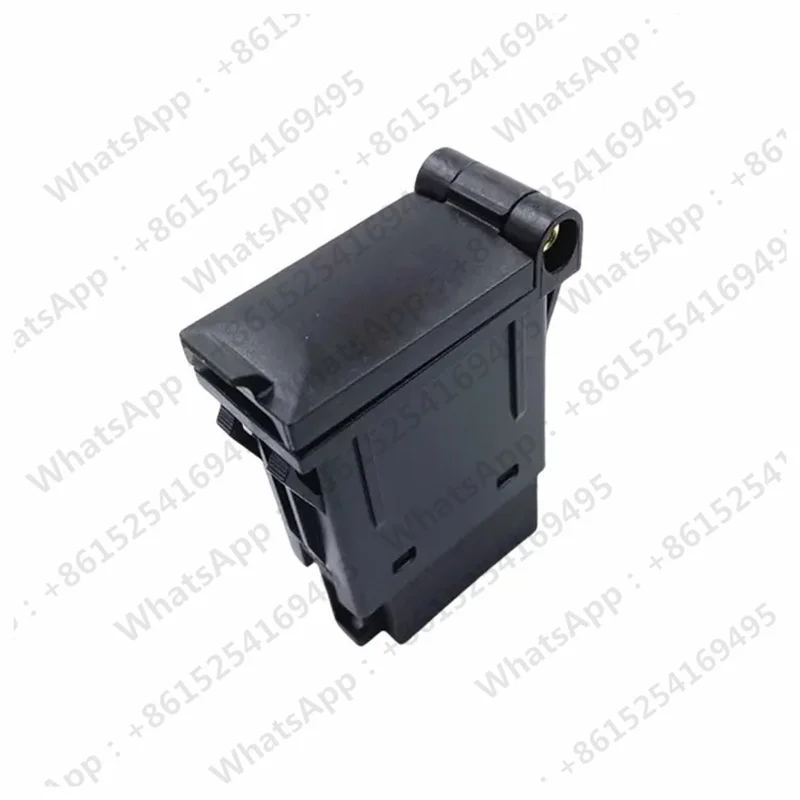 For CNHTC SINOTRUK Truck 812W25503-6110 USB Charging Interface SITRAK C7H G7 Cabinet Spare Parts Mobile Phone Charging Port