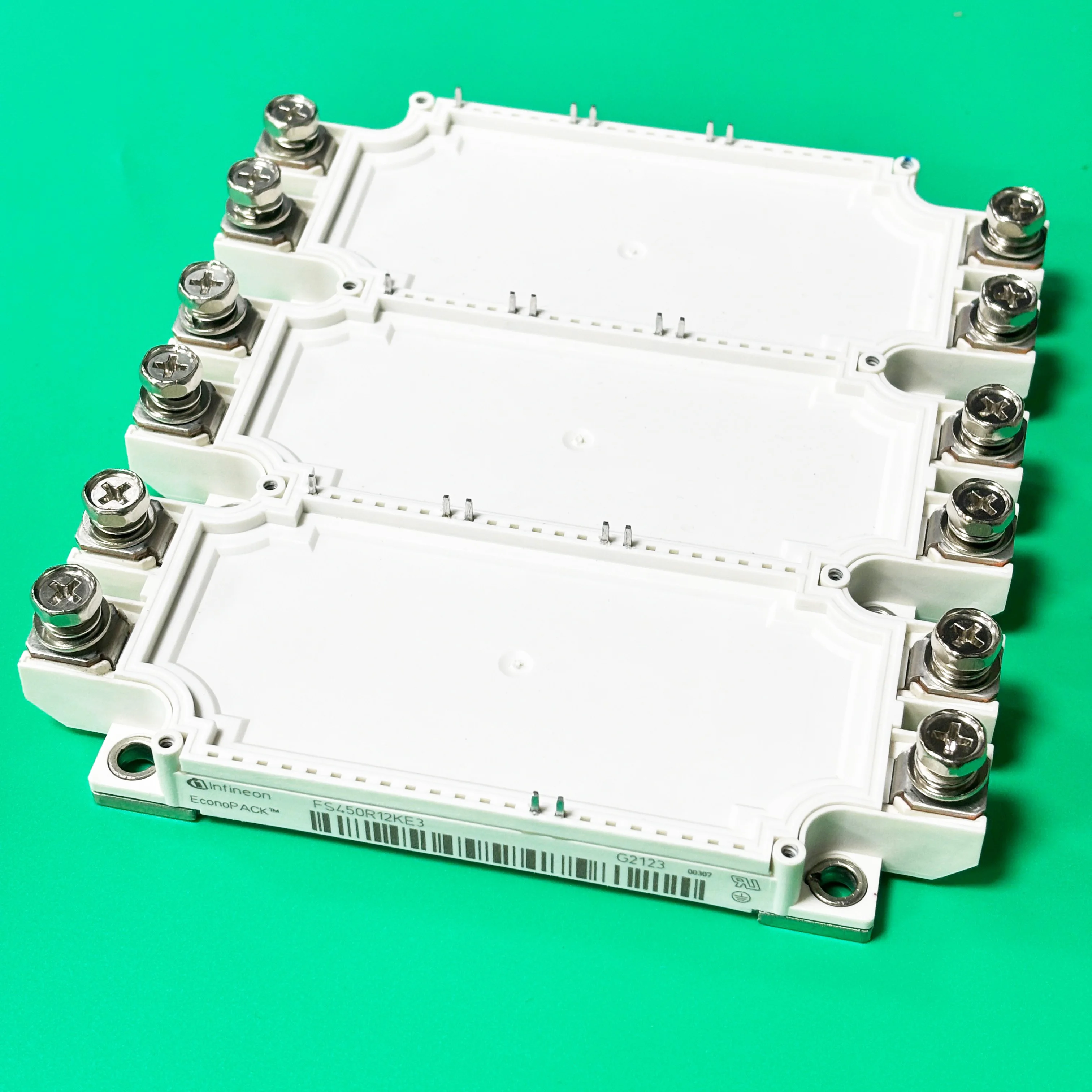 FS450R12KE3 IGBT 모듈 1200V 450A 3 상 FS450R12KE 3 FS450R12 KE3 FS450R 12KE3 FS450 R12KE3 FS 450R12KE3 FS450R12KE3BOSA1