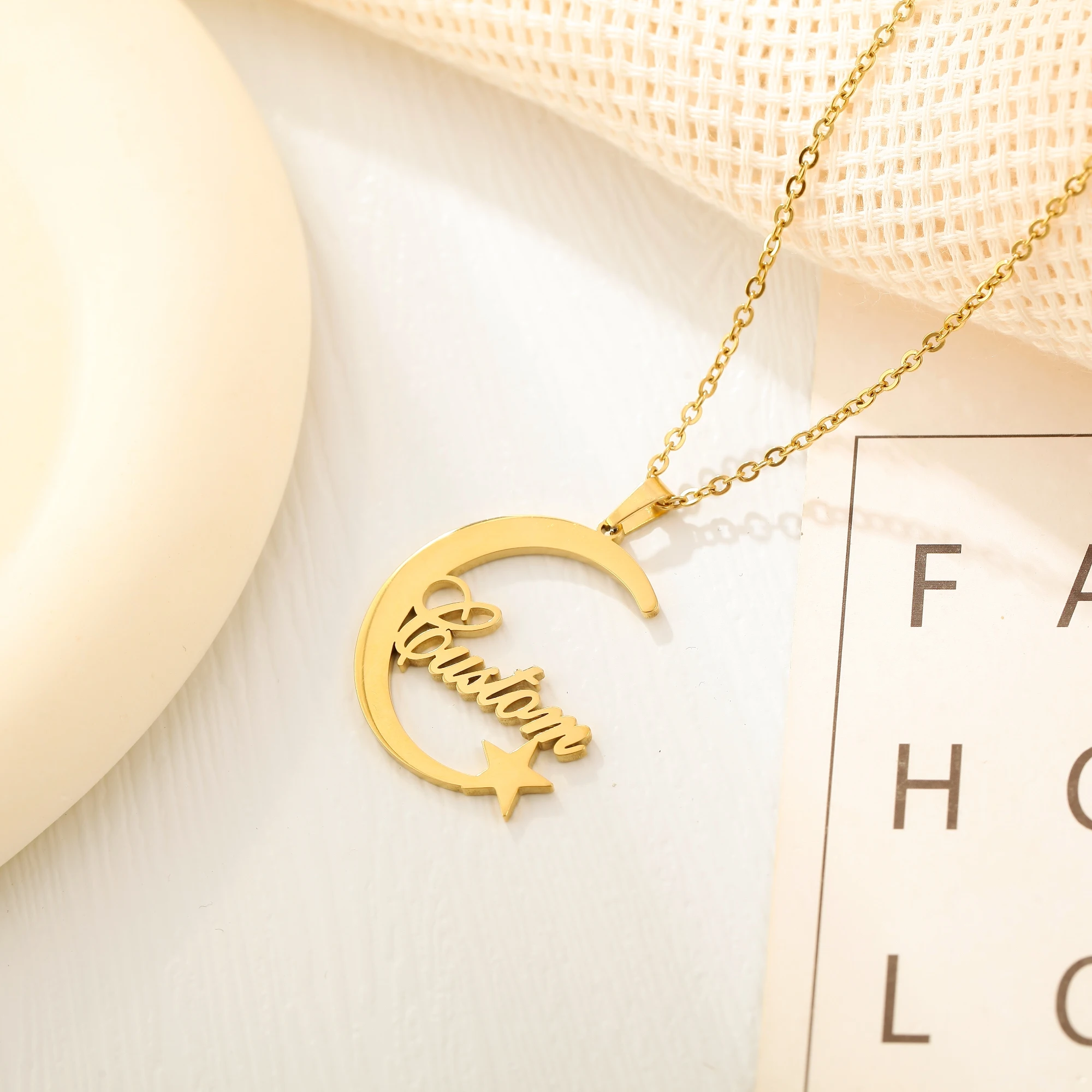 Custom Moon Name Necklace Unique Star Text Jewelry Gift For Children Personalized Fashion Name Pendant