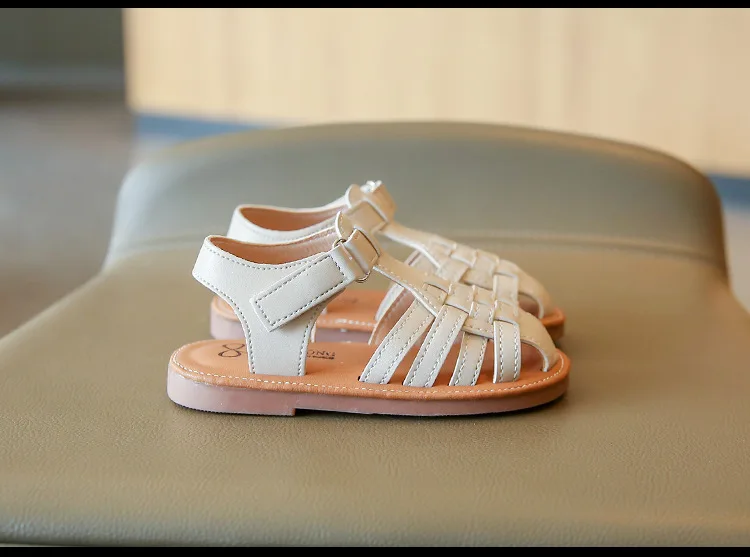 Girls Woven Sandals Summer 2022 Children Breathable Vintage Roman Sandals Soft Bottom Flat Casual Leather Kids Girl Beach Shoes children's shoes for sale