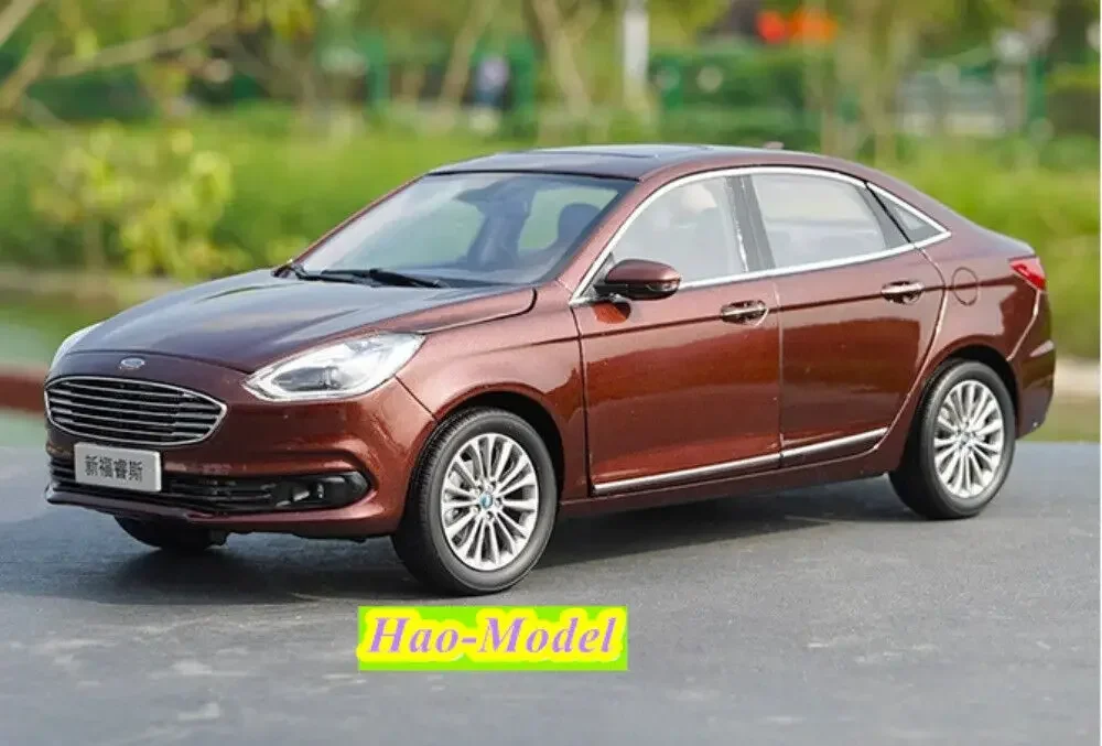 

Модель автомобиля 1:18 для CHANGAN FORD ESCORT 2019, Литые металлические детские игрушки, подарки на день рождения для мальчиков, хобби, демонстрация, коллекционные украшения, красный