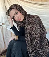 New Leopard  Printed Hijab Breathable Light Weight Soft Cotton Rayon Viscose Woven Modal Muslim Women Shawl Hijab Scarf 1