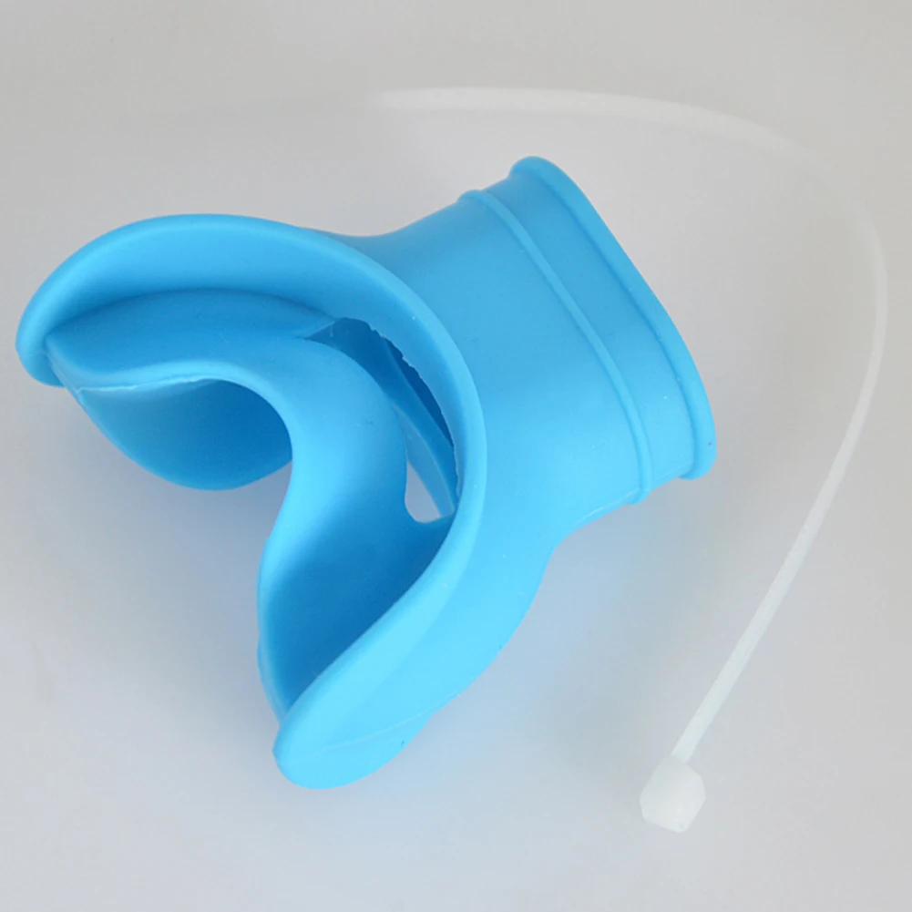 

Brand New Applicable To Most Diving Breathing Regulators Regulator Holder Diving Snorkel 21g 5.1 * 5.4*3.6cm Blue