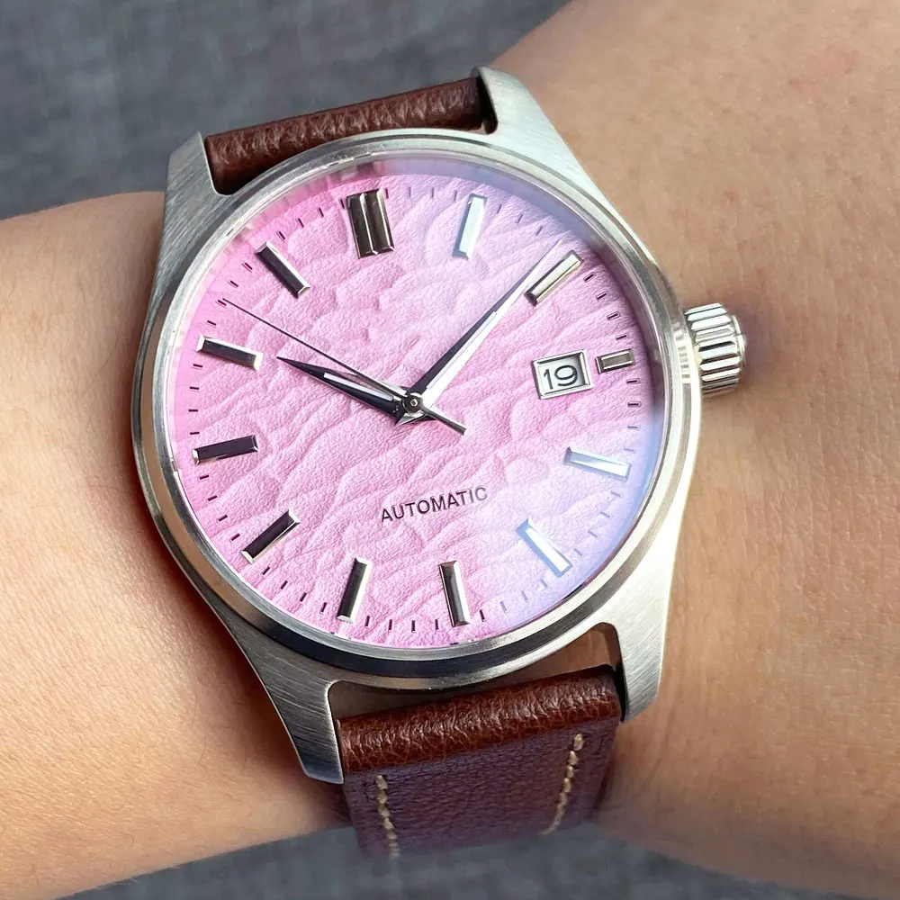 Orologio meccanico da uomo Tandorio 20ATM per immersioni, movimento giapponese NH35A, quadrante nero luminoso, corona a ve con chiusura Glide Lock.  1511