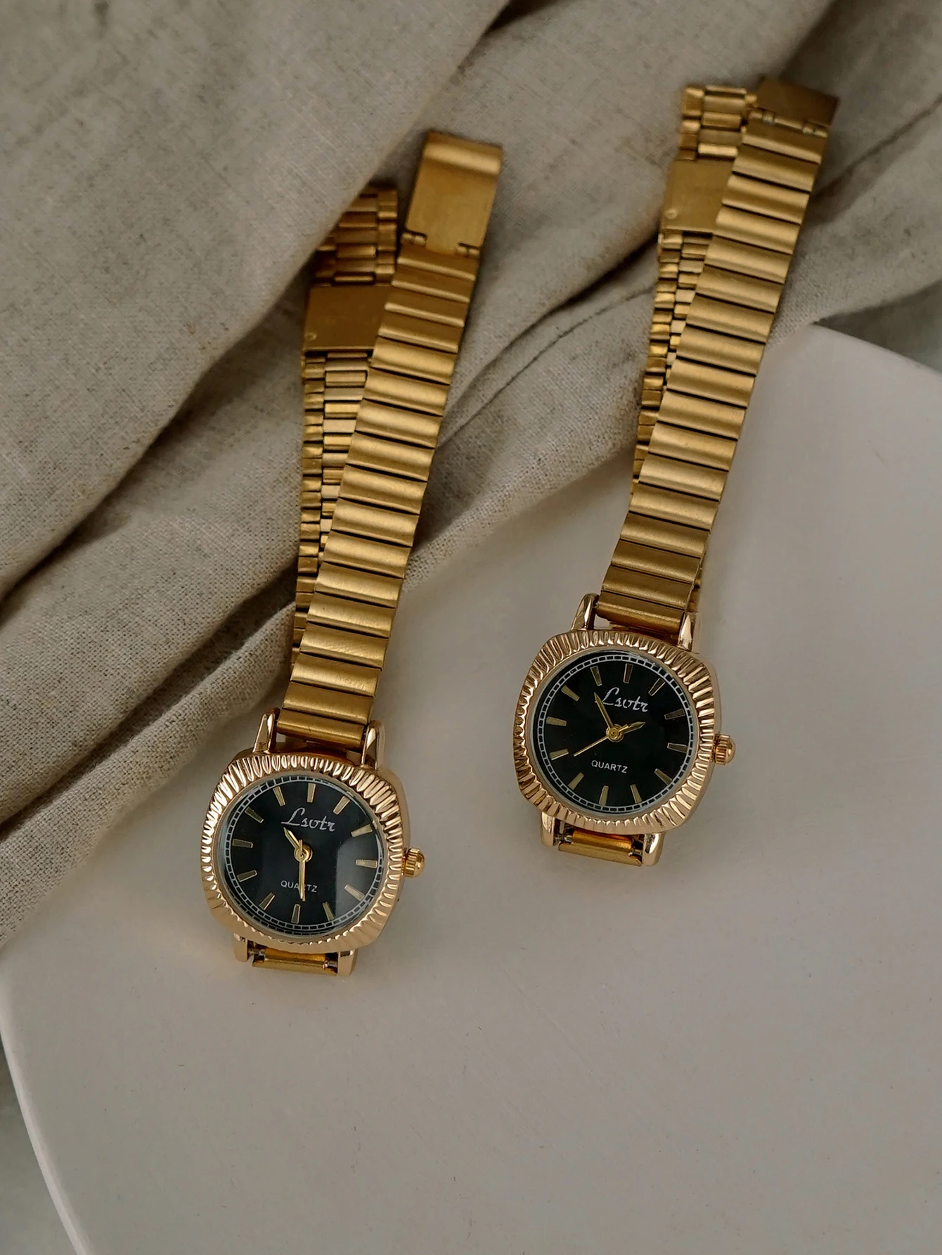 1 Piece of New Fashionable and Simple Gold Stainless Steel Women's Watch Business Casual Elegant Retro Style Waterproof Women's Quartz Watch Suitable for Holiday Gifts 4
