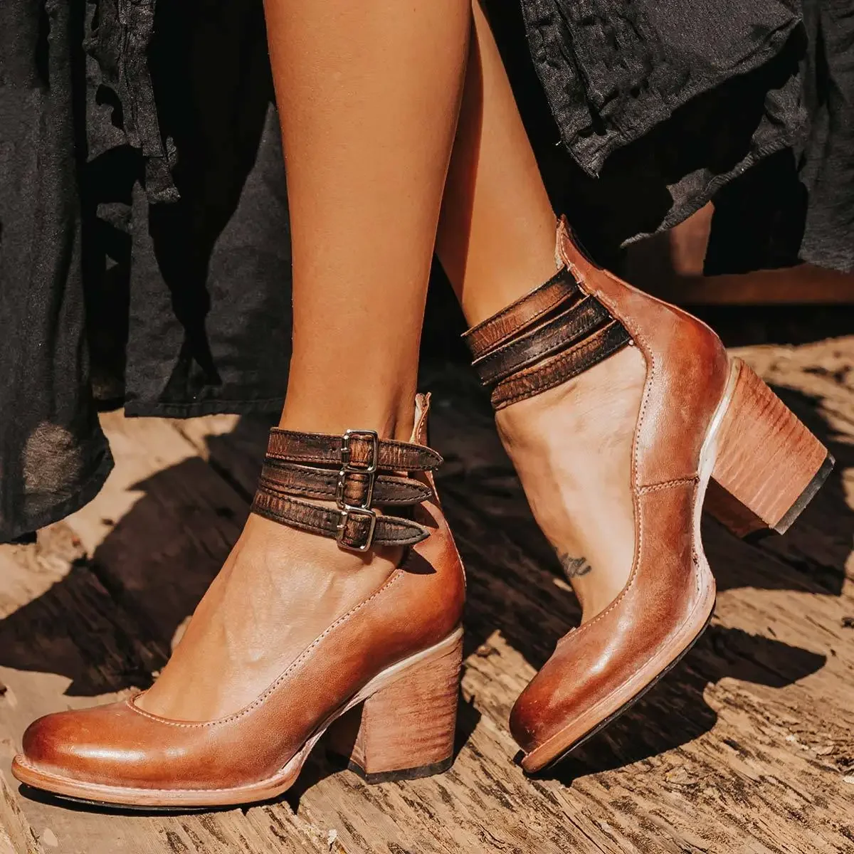 

Hot Selling Foreign New 2024 Women's Singles Shoes with Zippered Thick Heels High Heels Square Heels and Shallow Buckle Closure