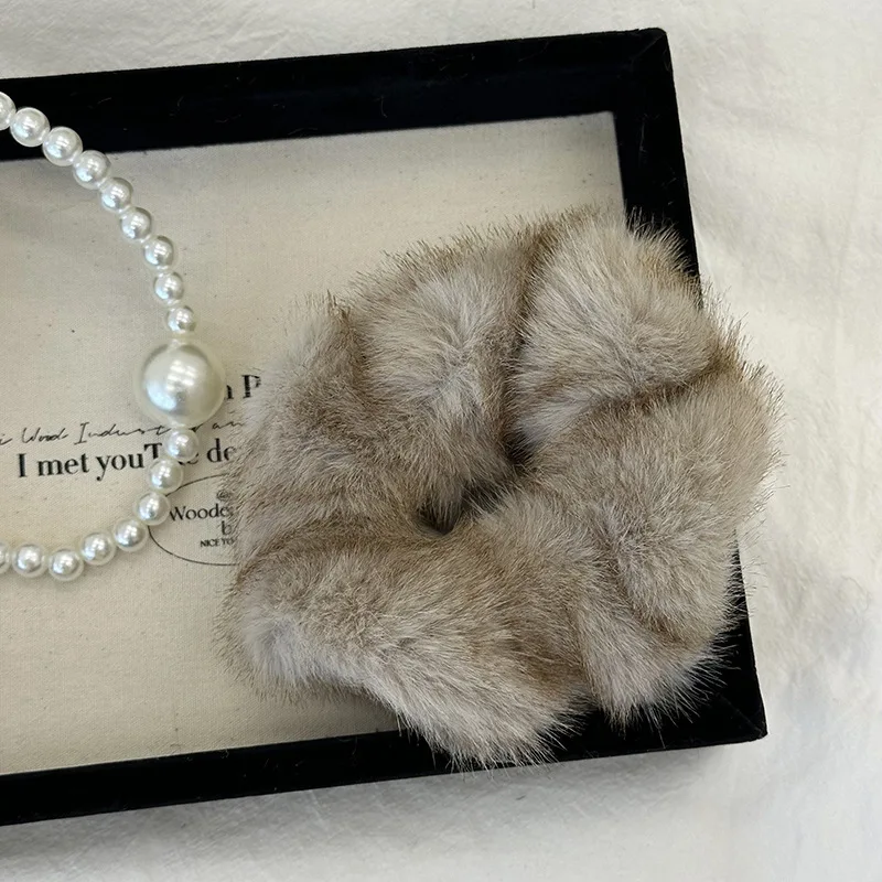 Koreanischer Luxus-Plüsch-Haargummi für Frauen, elastisches pelziges Haargummi, Mädchen, schwarz, weiche Haarbänder, großes flauschiges, knuspriges Haar-Accessoire – Detail 9