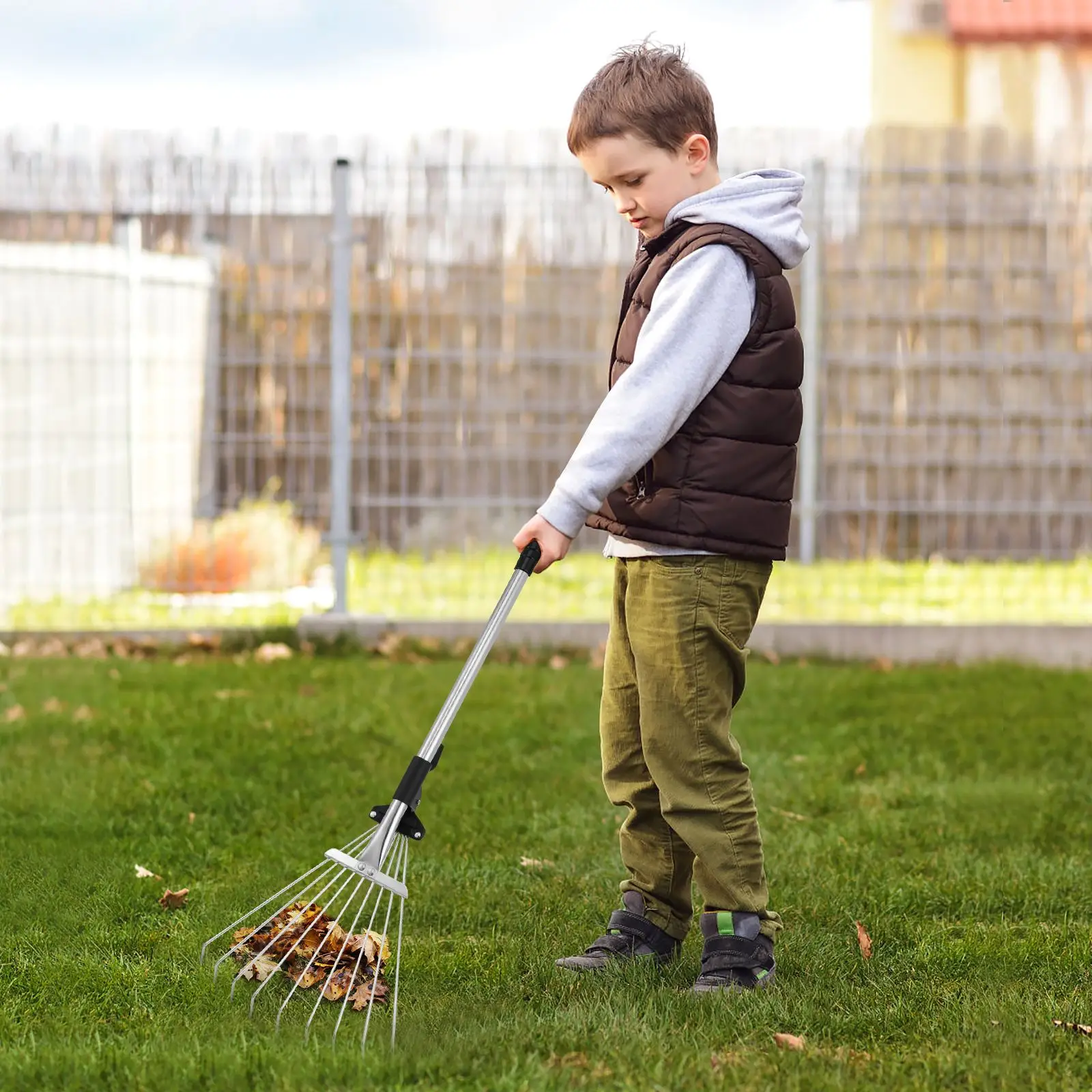 9 Teeth Telescopic Metal Rake Adjustable Retractable Leaves Rake For Garden Backyard Lawn Farm Cleaning Tools 5