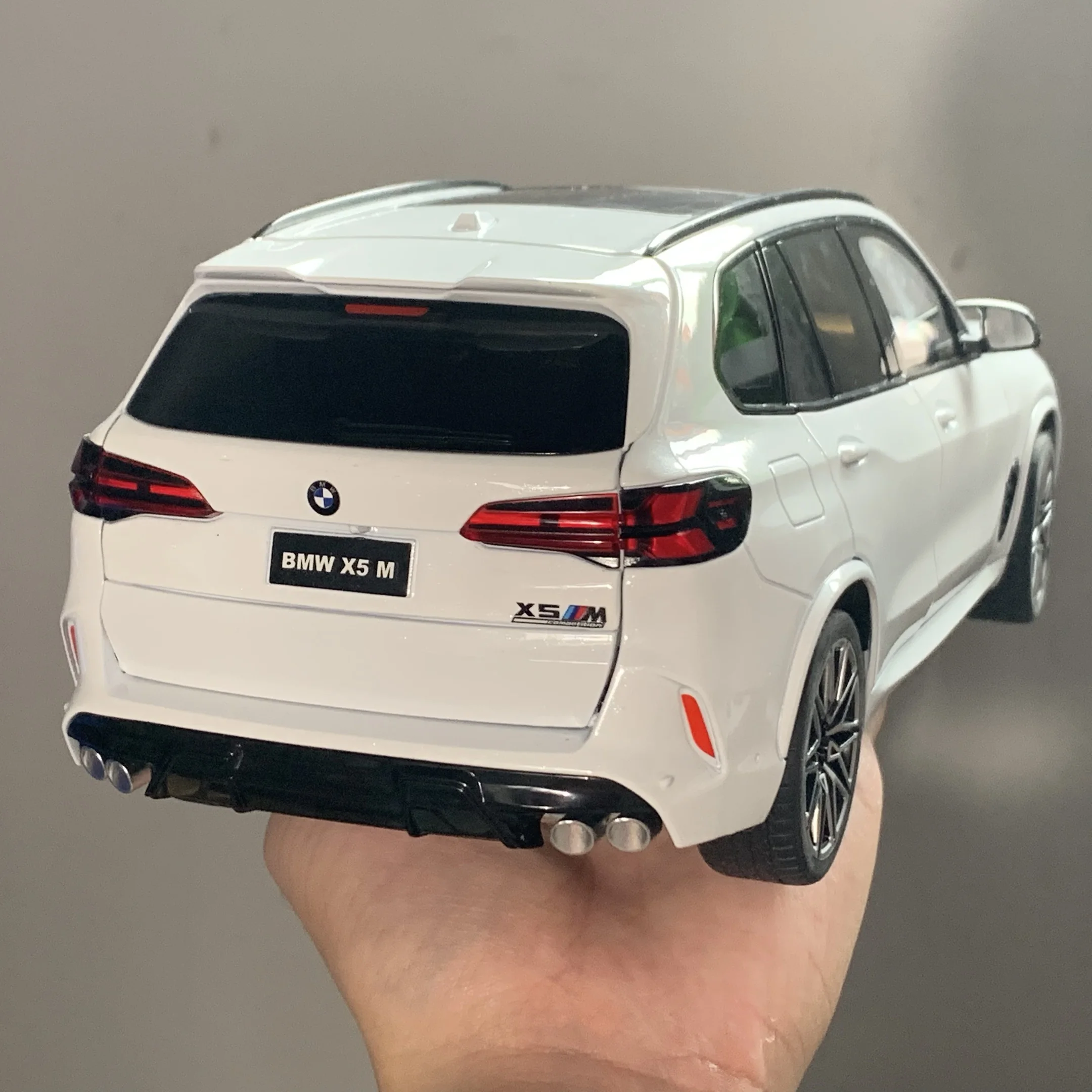 1:18 2025 BMW X5 M Competition LCI SUV Alloy Metal Diecast Model