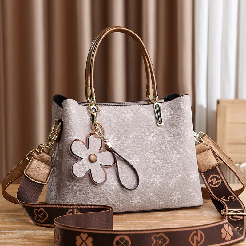 

Hot Selling Trend Ladies Crossbody Bag 2023 New Fashion Luxury Large Capacity Atmospheric Middle-aged Handbag Women
