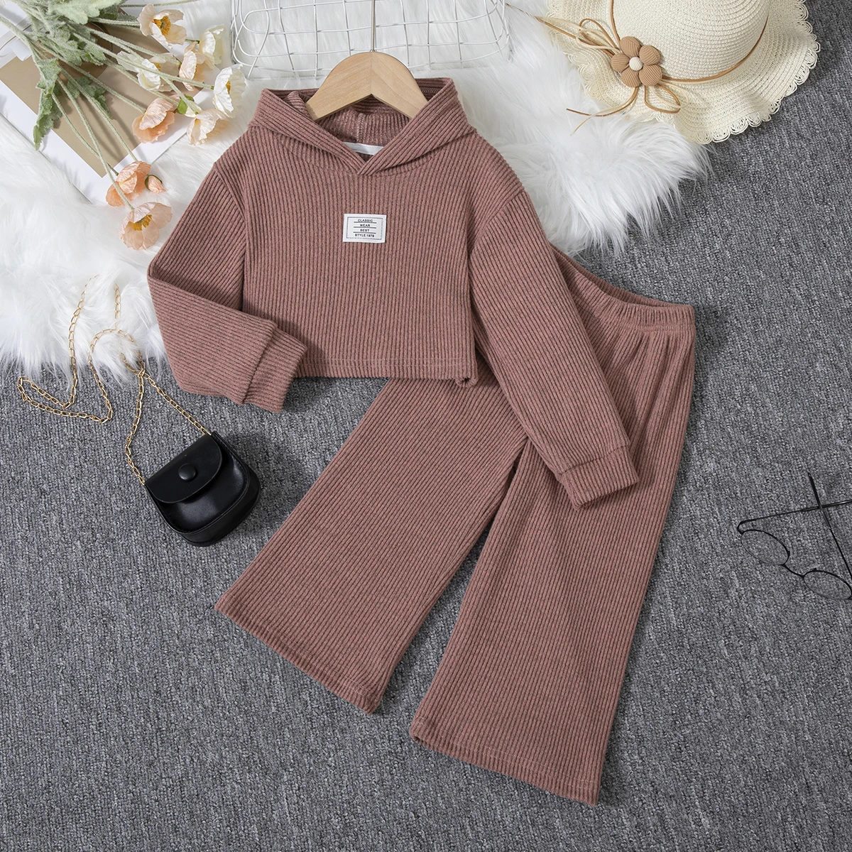 Zweiteiliges Outfit für Mädchen für Frühling und Herbst, einfarbig, langärmliger Kapuzenpullover, lässige Hose mit weitem Bein, modisches zweiteiliges Set für den Alltag