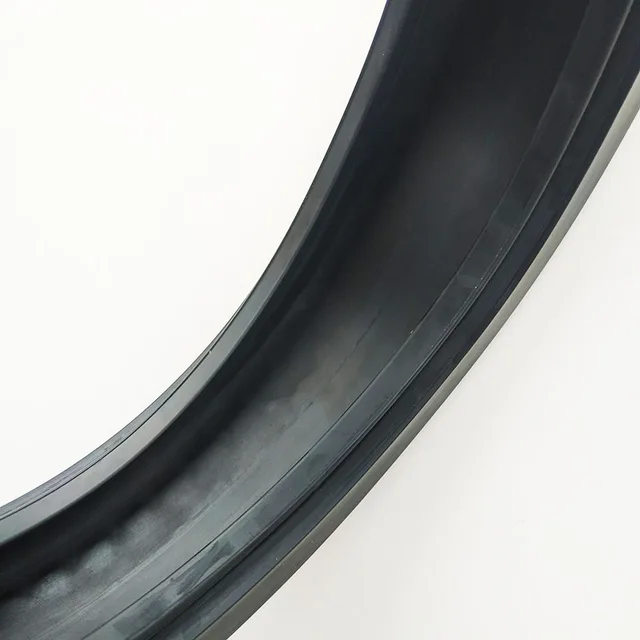 유모차 타이어 호환 백 휠 타이어 커버로 교체해보세요.