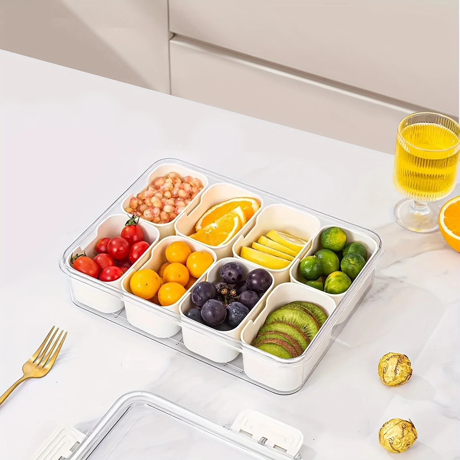 Versatile 4/8-Compartment Snack Organizer With Lid-Portable Plastic Food Container For Picnics, Candy & Fruit Tray Snack Box