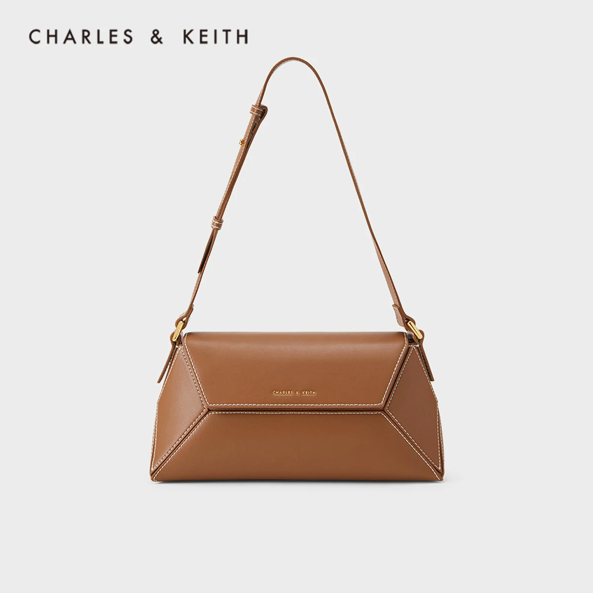 

CHARLES＆KEITH New Arrival for Winter 2022CK2-20781907Simple trapezoidal one-shoulder crossbody bag for women