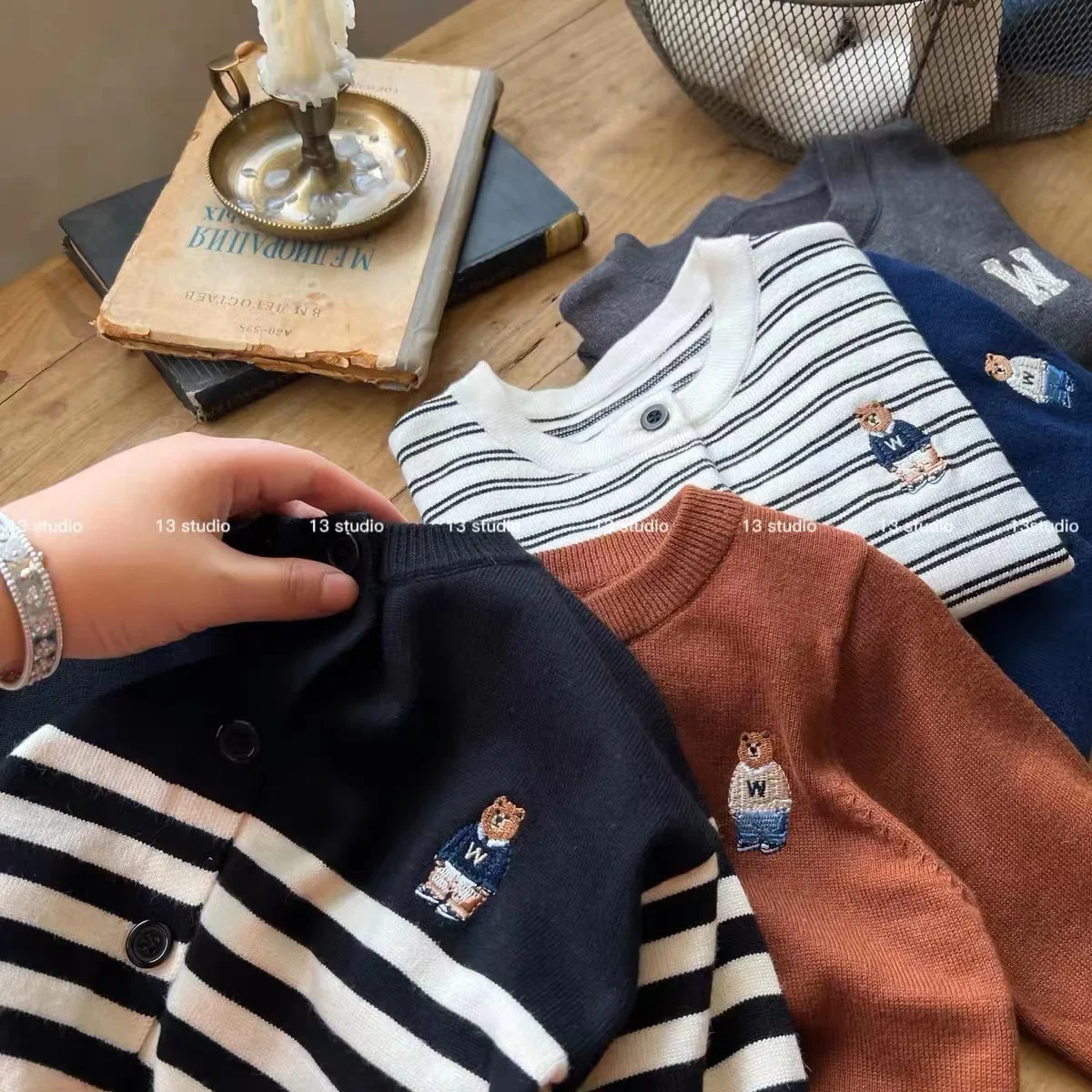 

2023 Autumn Kids Knitted Coats Children's Sweaters Cardigan Cartoon Bear Embroidery Baby Coat For Boys Girls