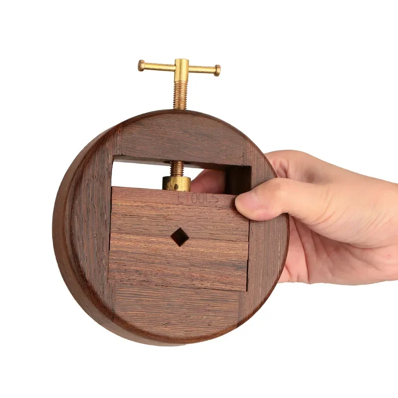 

Enthusiasts Special Carving Bed Jig Circular Solid Wood Stone Carving Bench Pliers Professional Seal Carving Stone Fixed Clip