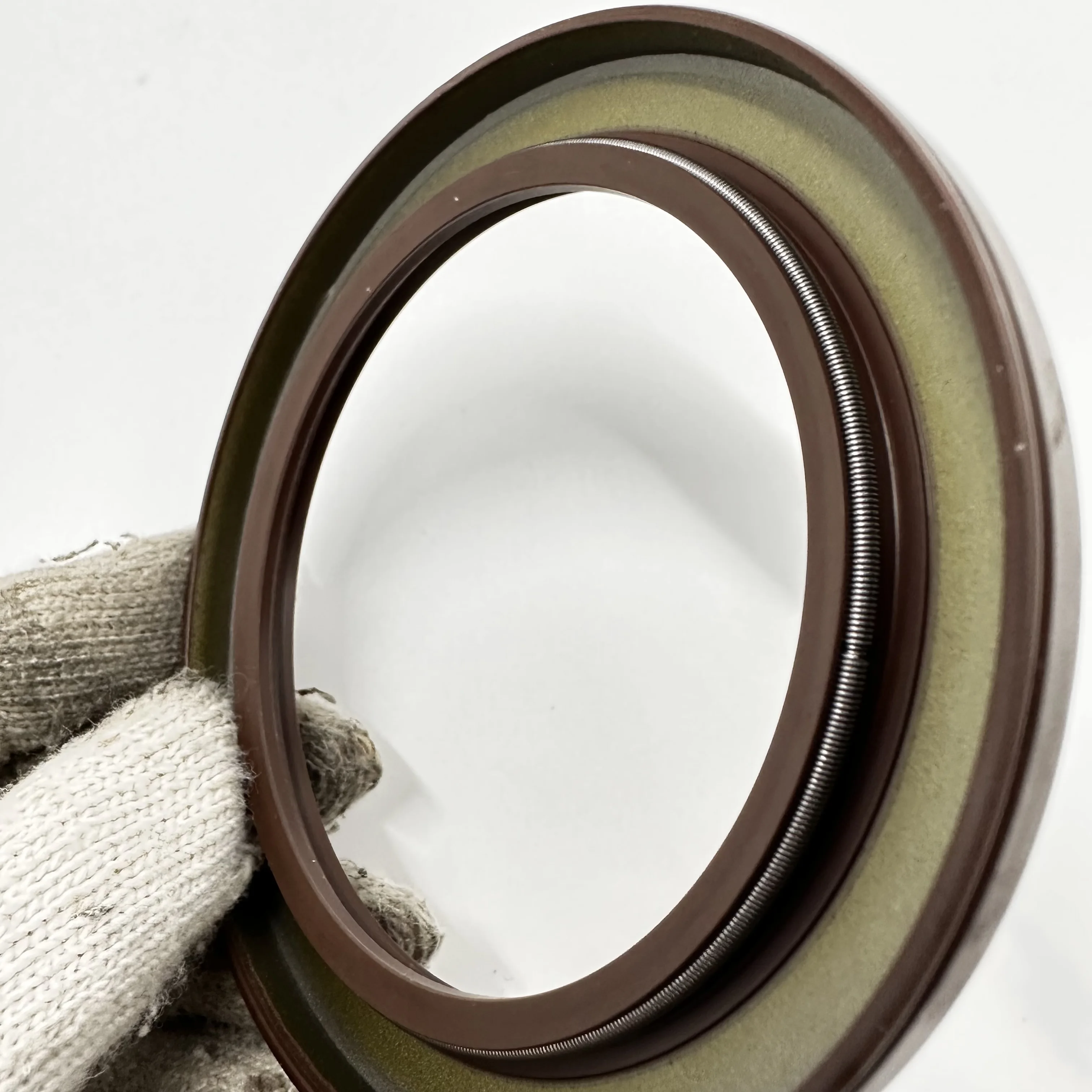 2144303011 Engine rear CRANKSHAFT OIL SEAL TRANSMISSION END for hyundai Accent I10 I20 for kia Rio PICANTO 21443-03011