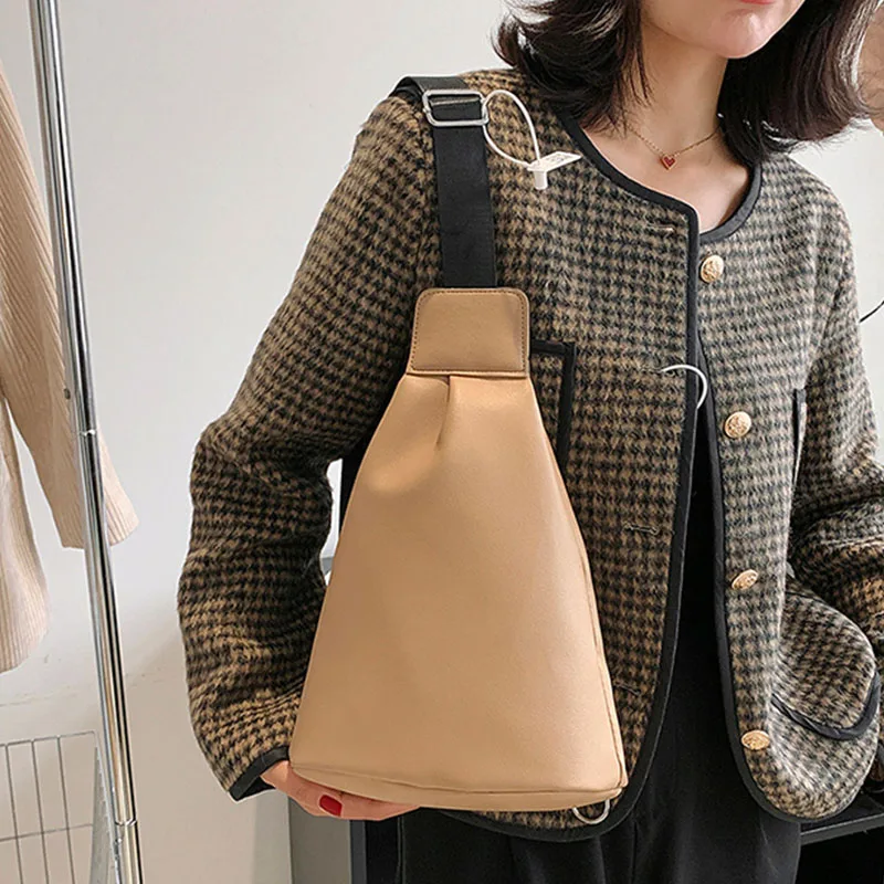 

Luxury Ladies Crossbody Chest Pack Quality Leather Nylon Women Bags Fashion Trend Chest Bag Designer Female Shoulder Bag Purses