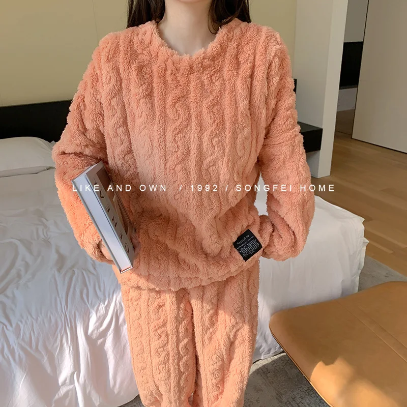 

2022 Autumn New Light Luxury Fashion Pajamas Women Jacquard Thickened Warm Suits Long-sleeved Home Wear Boutique Clothing
