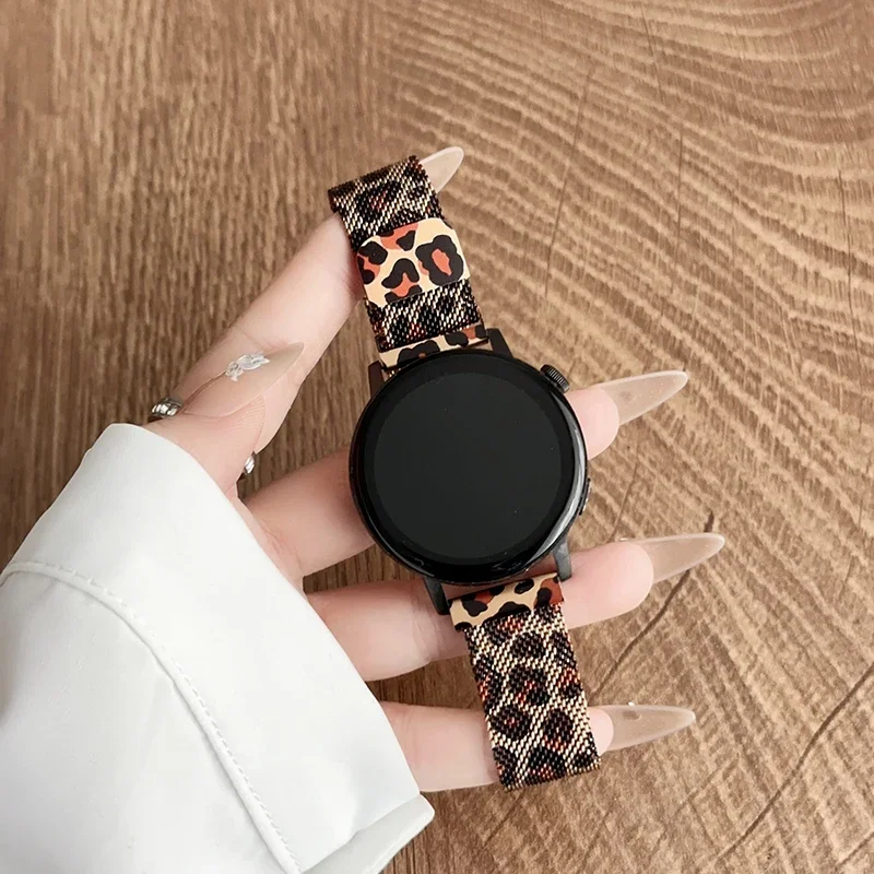 Elegant Milanese Loop Strap - Magnetic Metal Bracelet Band