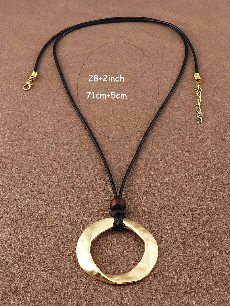 1x Luxury Minimalist Geometric Asymmetrical Twist Matte Gold