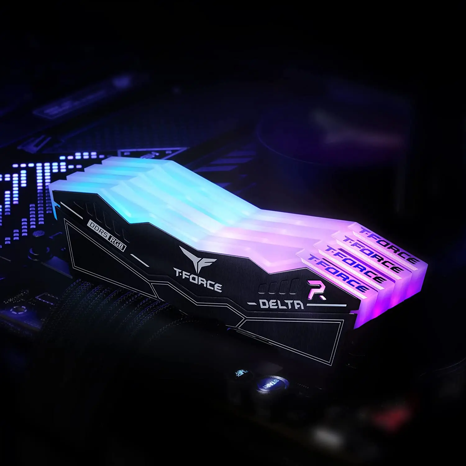 Рисунок 5 - Модуль памяти TEAMGROUP T-Force Delta RGB DDR5