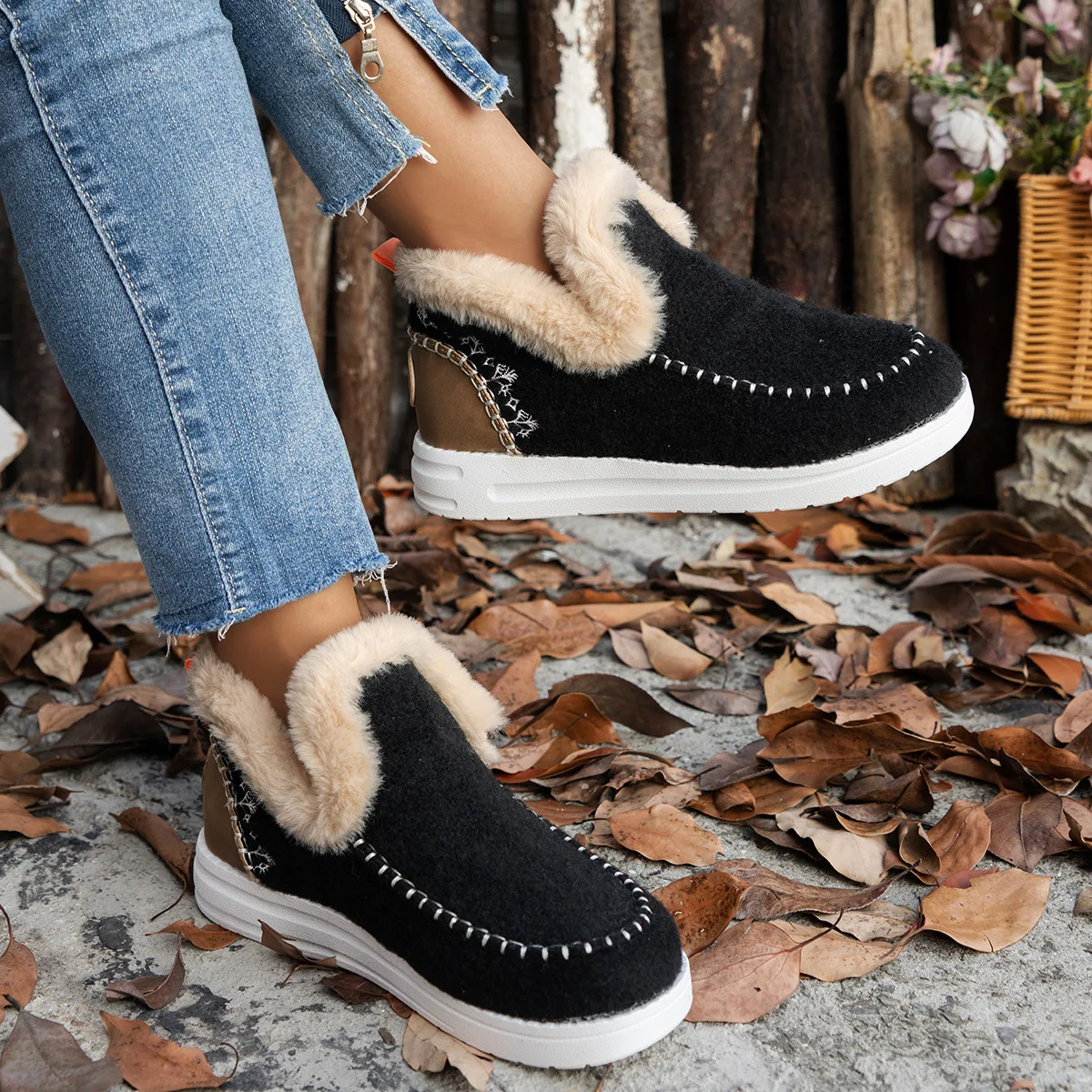 2025 Hot Sale Women Shoes Sleeve Women's Boots Winter Round Toe Plush Fleece for Warmth Short Barrel Flat Large Size Snow Boots
