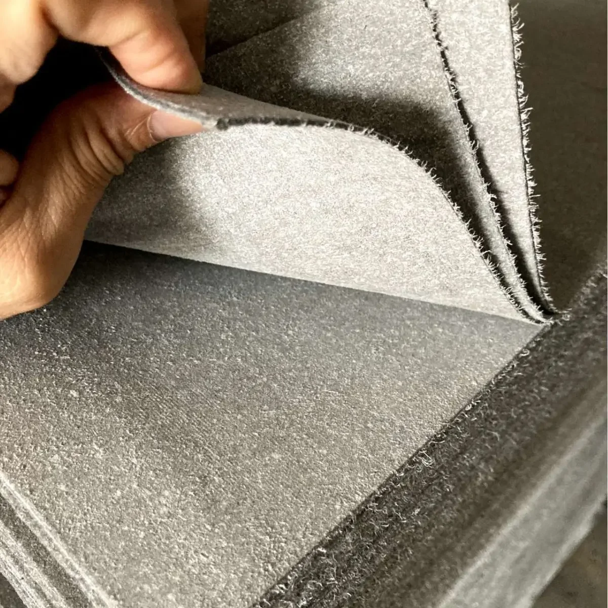 Recycled Leather Pad 0.6-2.5mm Bag Lining Reinforcement Roll Sheet for Handbags Suitcases Furniture Leather Goods