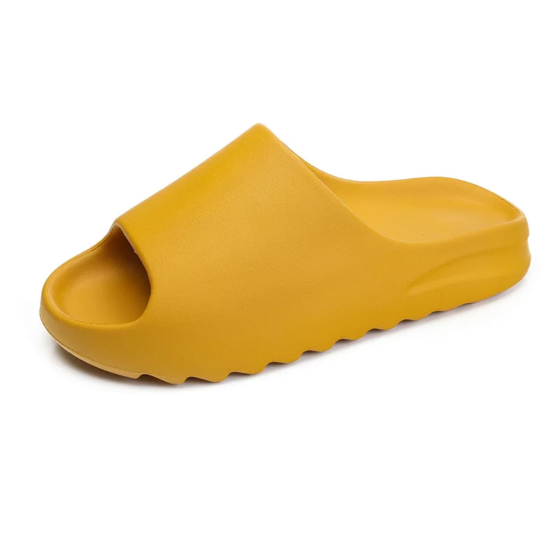 Chausson été homme : Les meilleurs modèles de chaussons estivaux pour un confort et un style inégalés ! homme