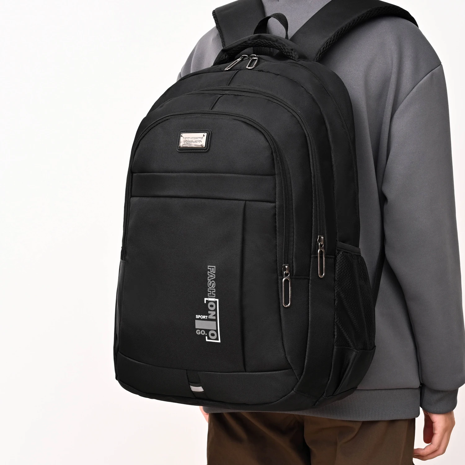 [Durable Backpack] Large-capacity Backpack | Adjustable shoulder strap, multiple pockets, ideal for school, hiking, and outdoor