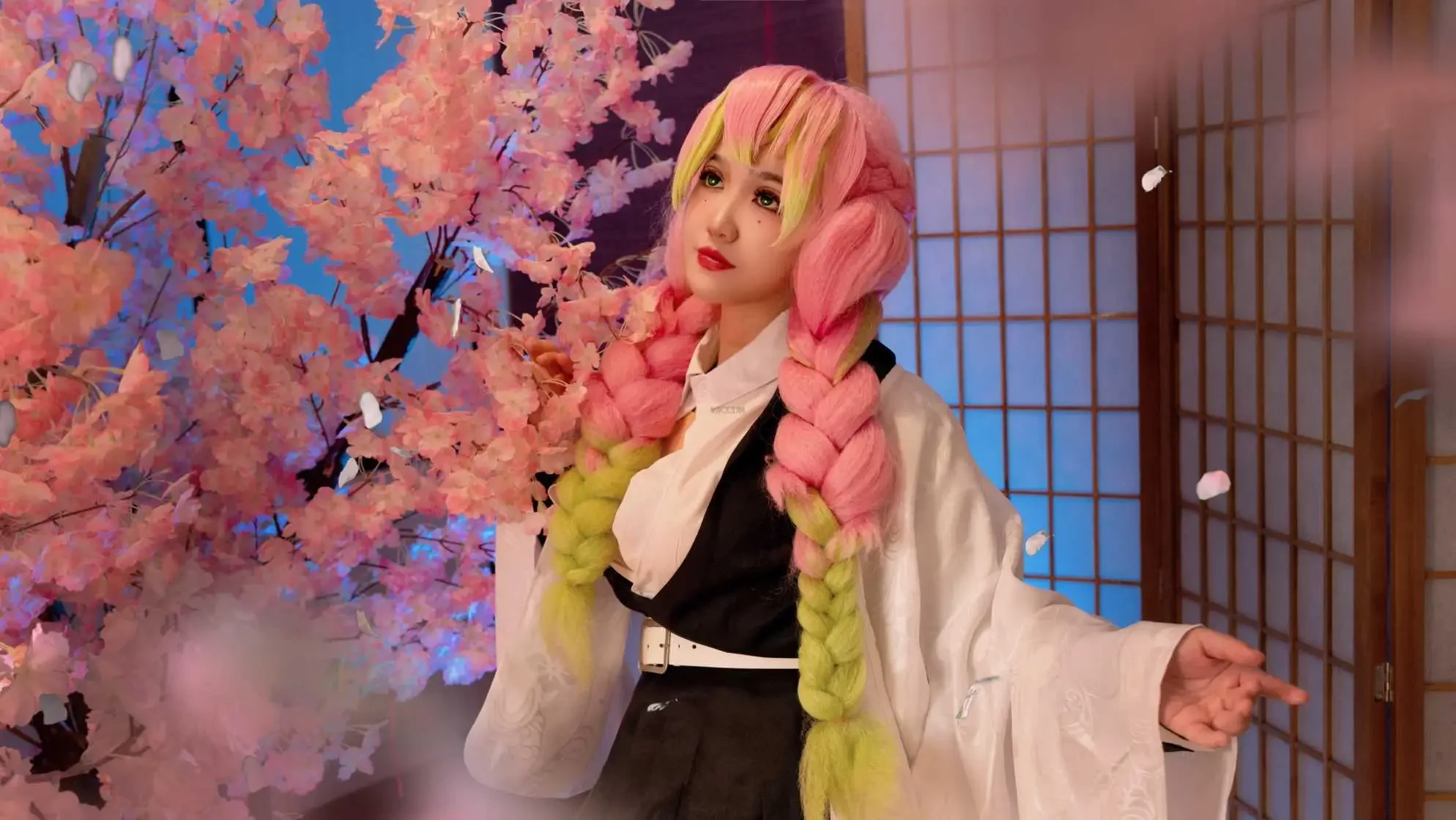 Demon Slayer: Mitsuri Kanroji Cosplay Costume for Women (Unofficial)