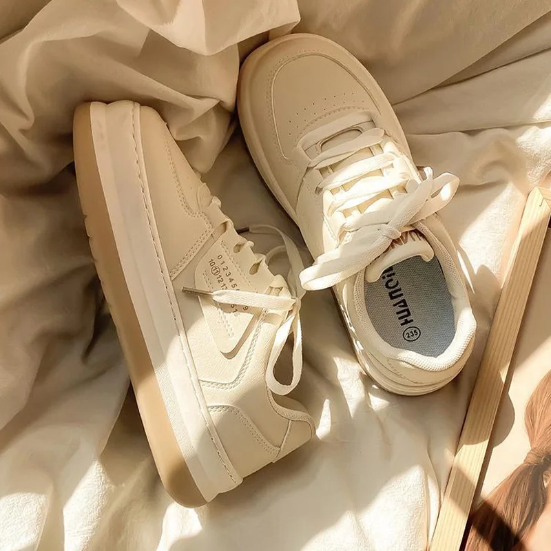 

Женские спортивные кроссовки для бега на плоской платформе, новинка весны-лета 2023, модная Толстая обувь, повседневные прогулочные женские походные туфли для женщин