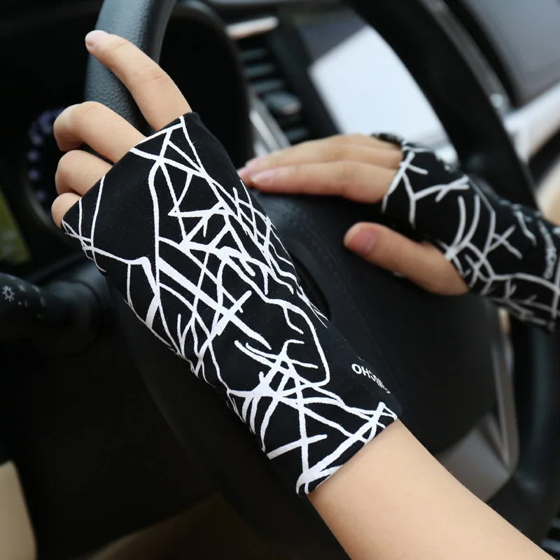 Summer cotton fingerless sunscreen gloves fingerless gloves sports gloves half finger gloves gym gloves sunscreen gloves fingerless gym gloves cotton gloves fingerless compression gloves for men and women thin cover scars tattoo sports Street dancedriving riding