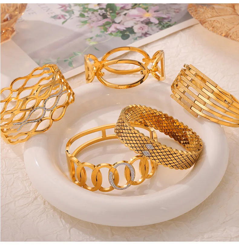 Neues 316L Edelstahl Vergoldetes Armband für Frauen Geometrisches Hohles Persönlichkeits-Armband Mädchen Luxus-Schmuck Accessoires – Detail 12