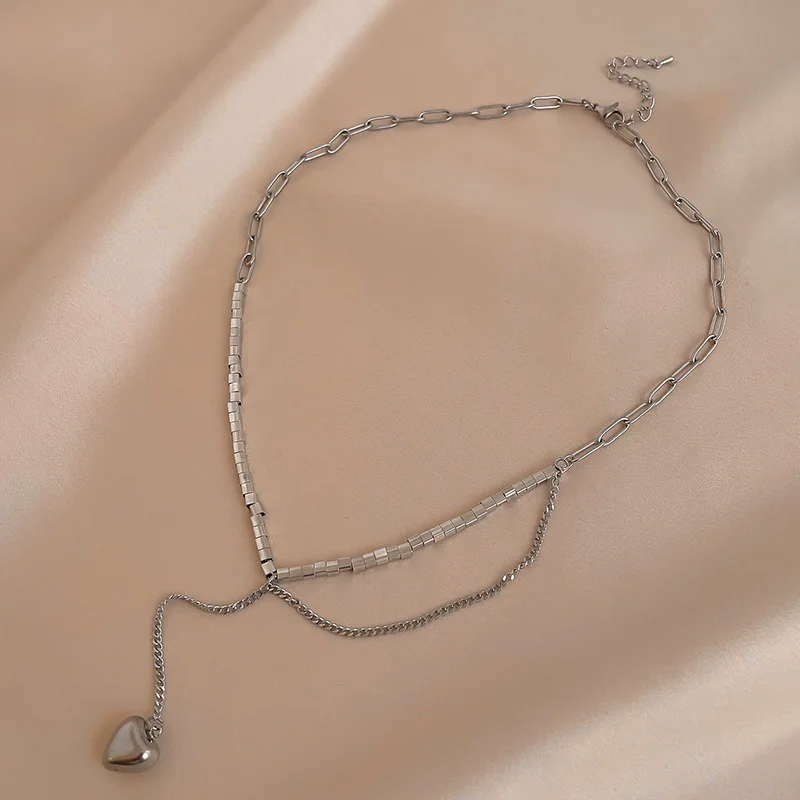 

Metal Heart Pendant Necklace European and American Ins Clavicle Chain Wholesale