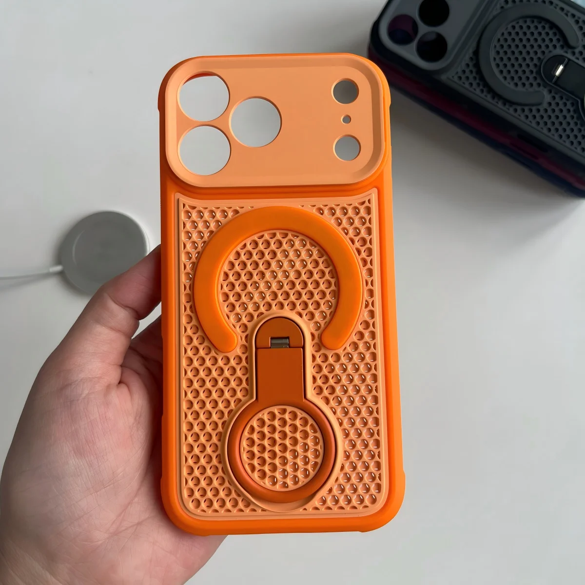 Enhanced Cooling 360° Magnetic Phone Case with Breathable Heat Dissipation and Bracket Design