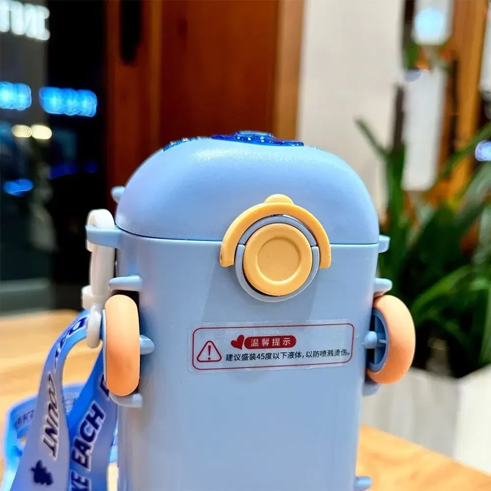 1PC 500ML Cartoon Toy Bus Straw Cup Plastic Mug for Summer Large Capacity Children Bounce Kettle Drinkware Water Bottles