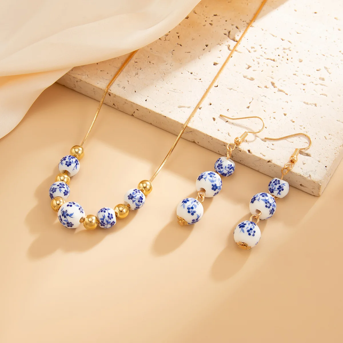 Blue and White Porcelain Beads Drop Earrings for Women Blue White Floral Porcelain Bead Gold Ball Necklace Femal Wed Jewelry Set