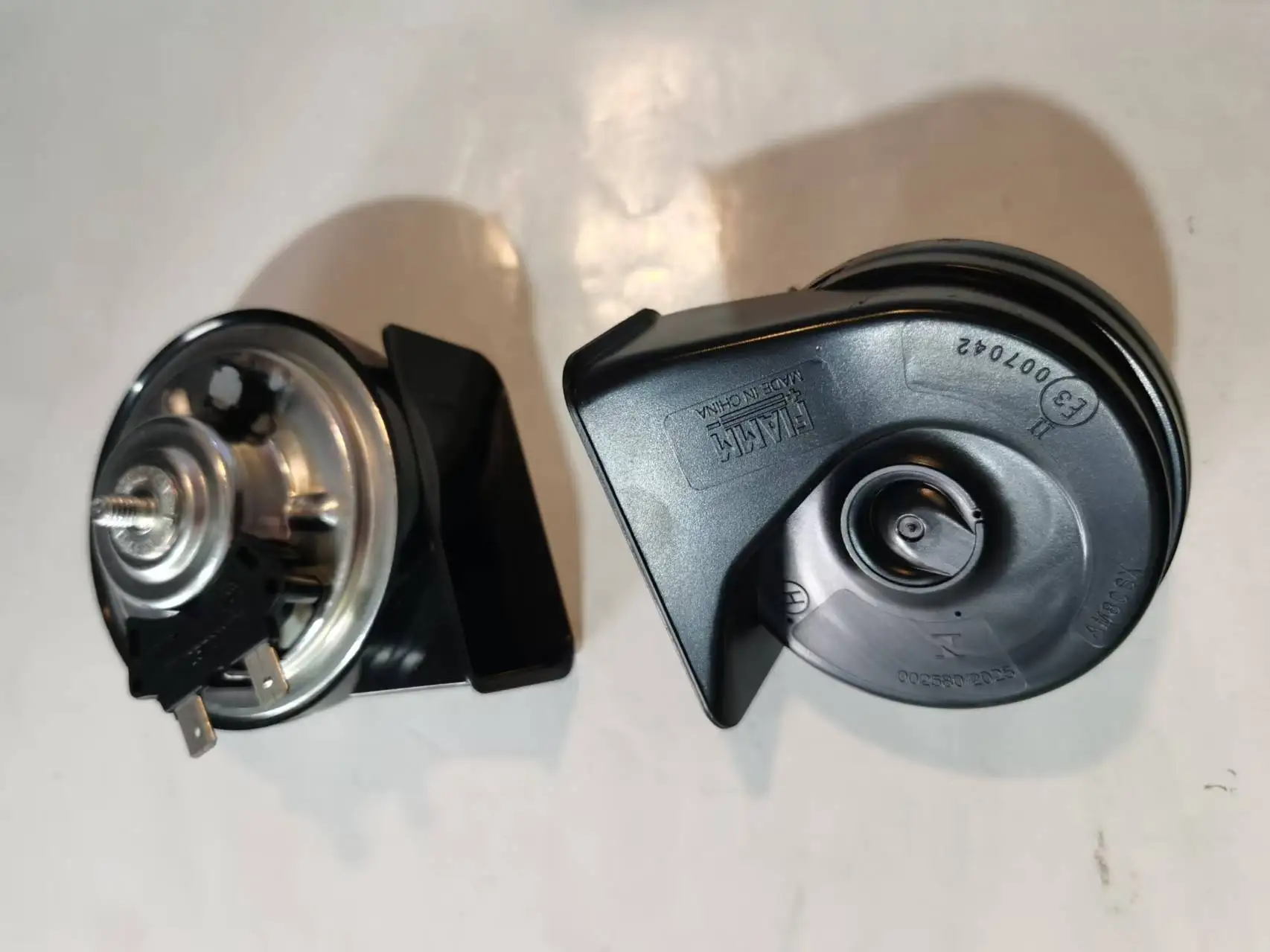 2개입 FIAMM AM80SX 스네일 혼 스마트 08-17년