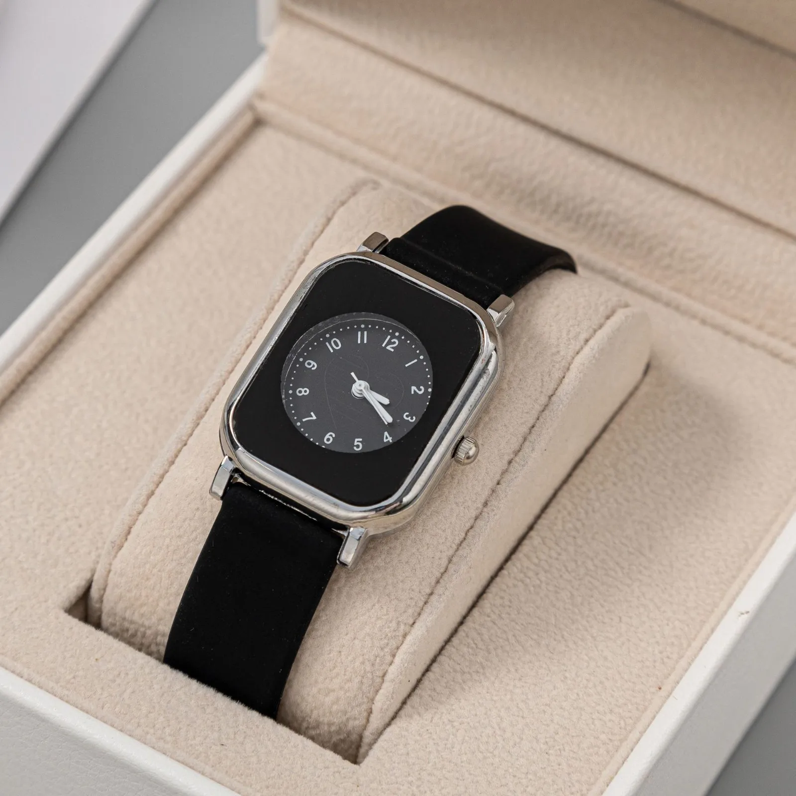 

Luxury Design Quartz Watch Women Watches Luminous Hand Wind Leather Winner Watch Luminous Digital Wristwatches Relogio Feminino