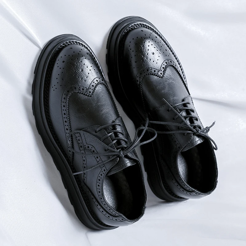 MOCASSINS À SEMELLES ÉPAISSES - Noir | France