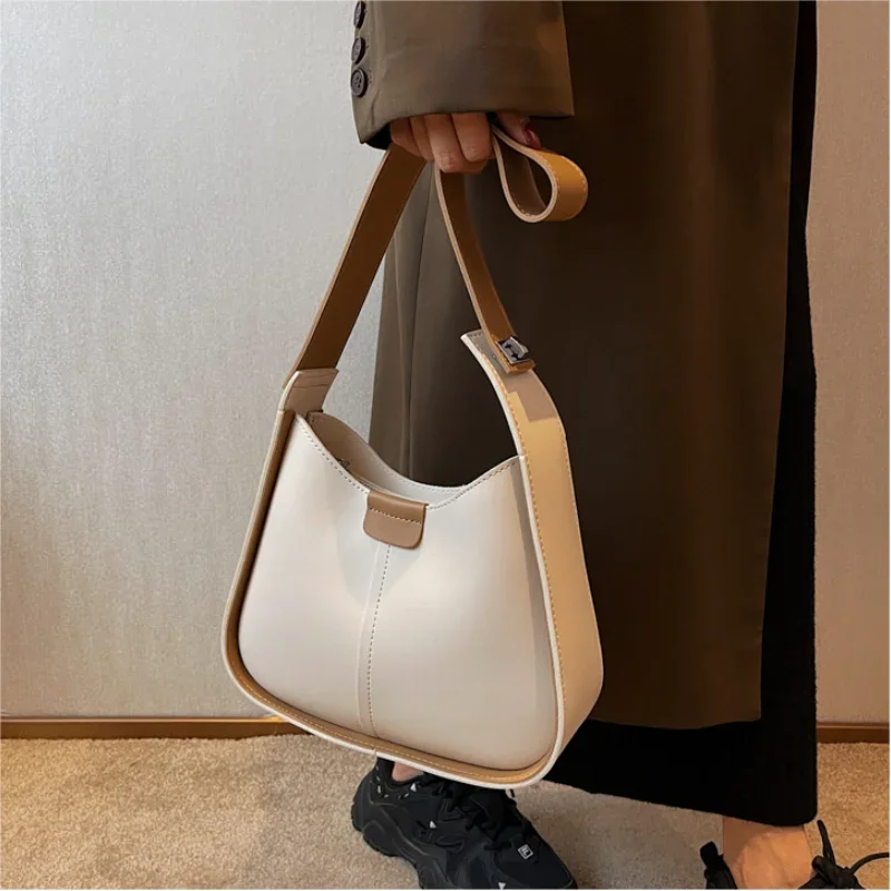 

Сумки через плечо для женщин 2023, трендовые дизайнерские зимние винтажные модные простые маленькие кошельки на плечо и сумочки