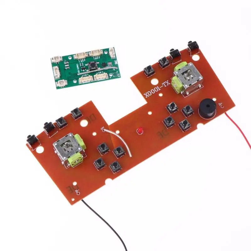Carte de décodage pour drone S99 installée sur un châssis, capteurs d'obstacles en évidence.