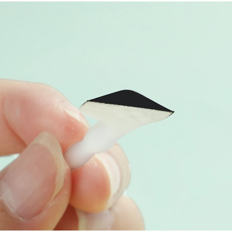 Description Picture 5 of itemEyeliner Stamp Waterproof Sweat Proof Eye Makeup for Beginner Long Lasting Eyelashes Template Portable Lazy Eyeliner Artifact